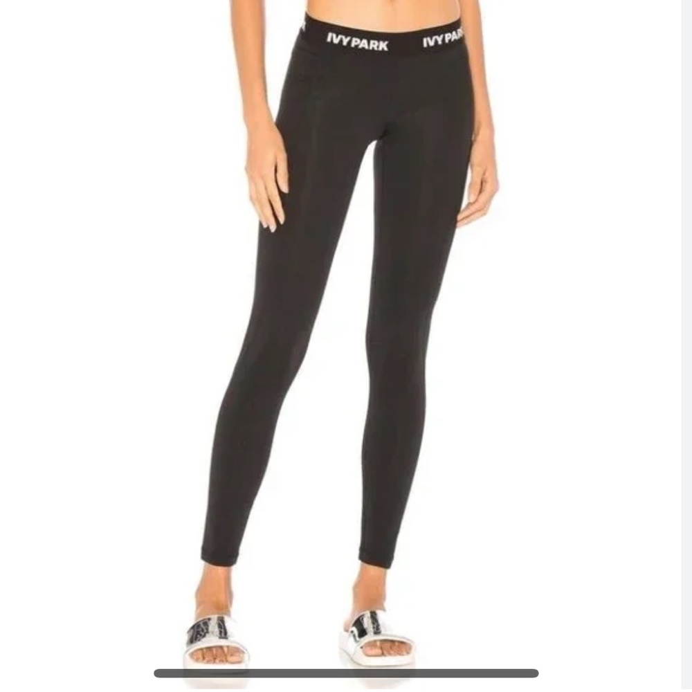 Ivy Park size Medium Black leggings